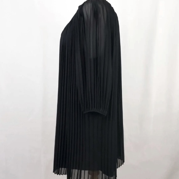NWT DVF Keoni Dress Pleated Dress (6) - Picture 8 of 16